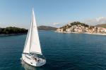 Yachtcharter BavariaC38 Aura 2