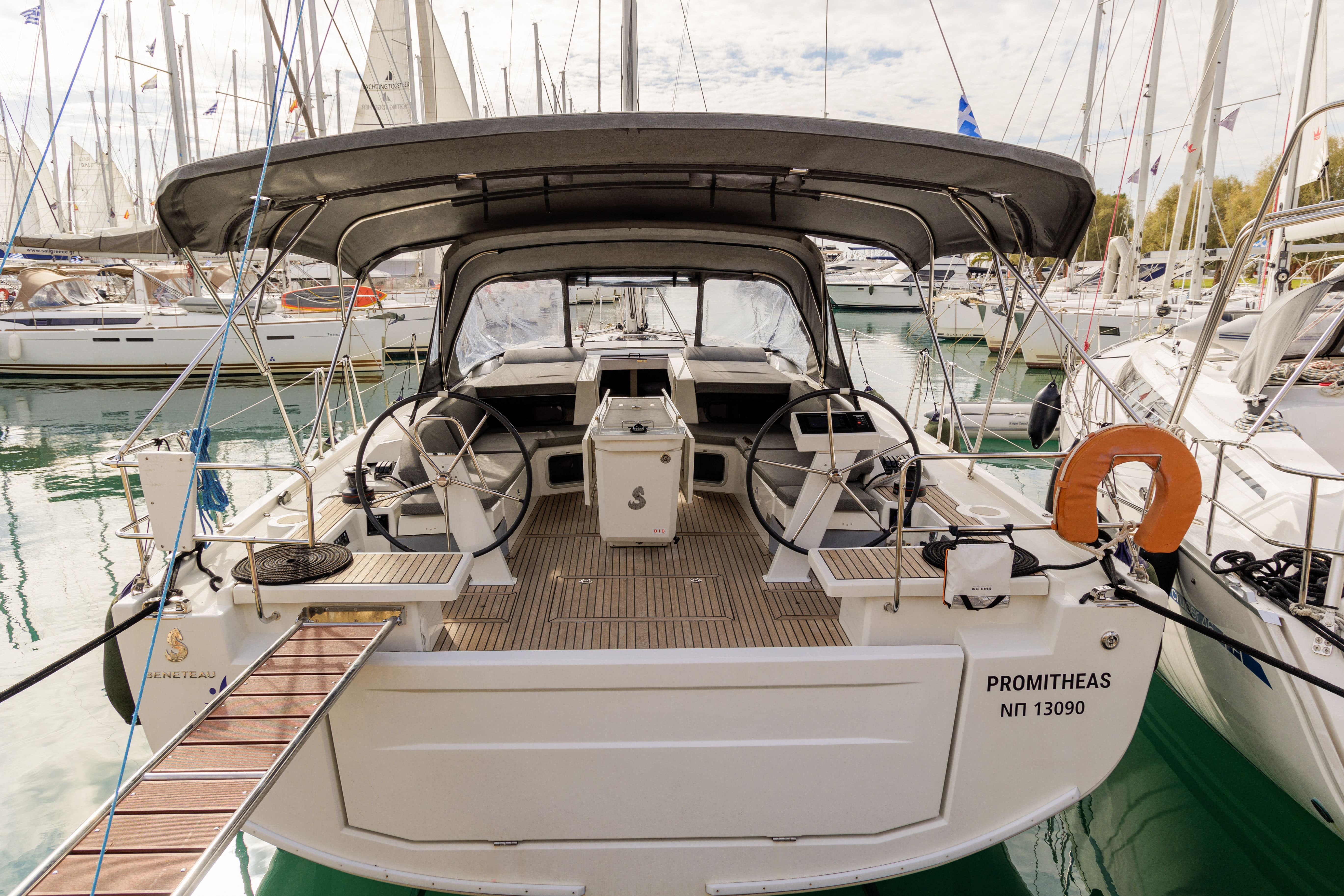Yachtcharter Oceanis51 Promitheas