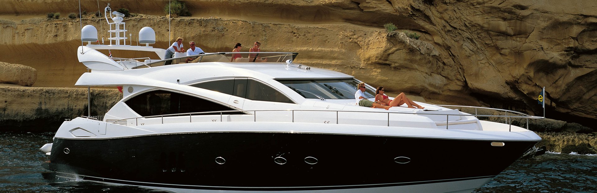 Yachtcharter Sunseeker 75 hauptansicht 1