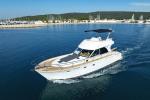 Yachtcharter Antares13 Katana