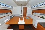 Yachtcharter Hanse410 Bela 10