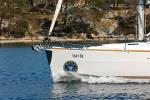 Yachtcharter Elan40Impression Black Panther 2