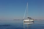Yachtcharter Elan40Impression Black Panther 22