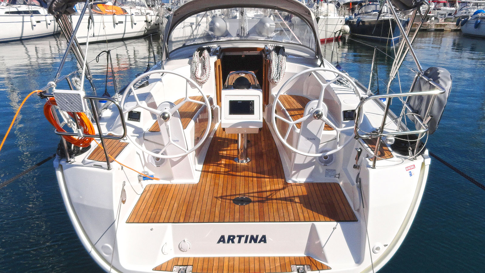 Yachtcharter BavariaCruiser34 Artina
