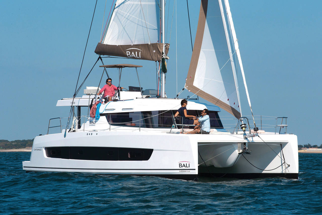 Yachtcharter BaliCatspace Wiseas