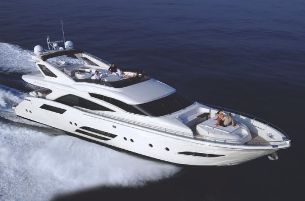 Yachtcharter Dominator 780S Deluxe hauptansicht 1