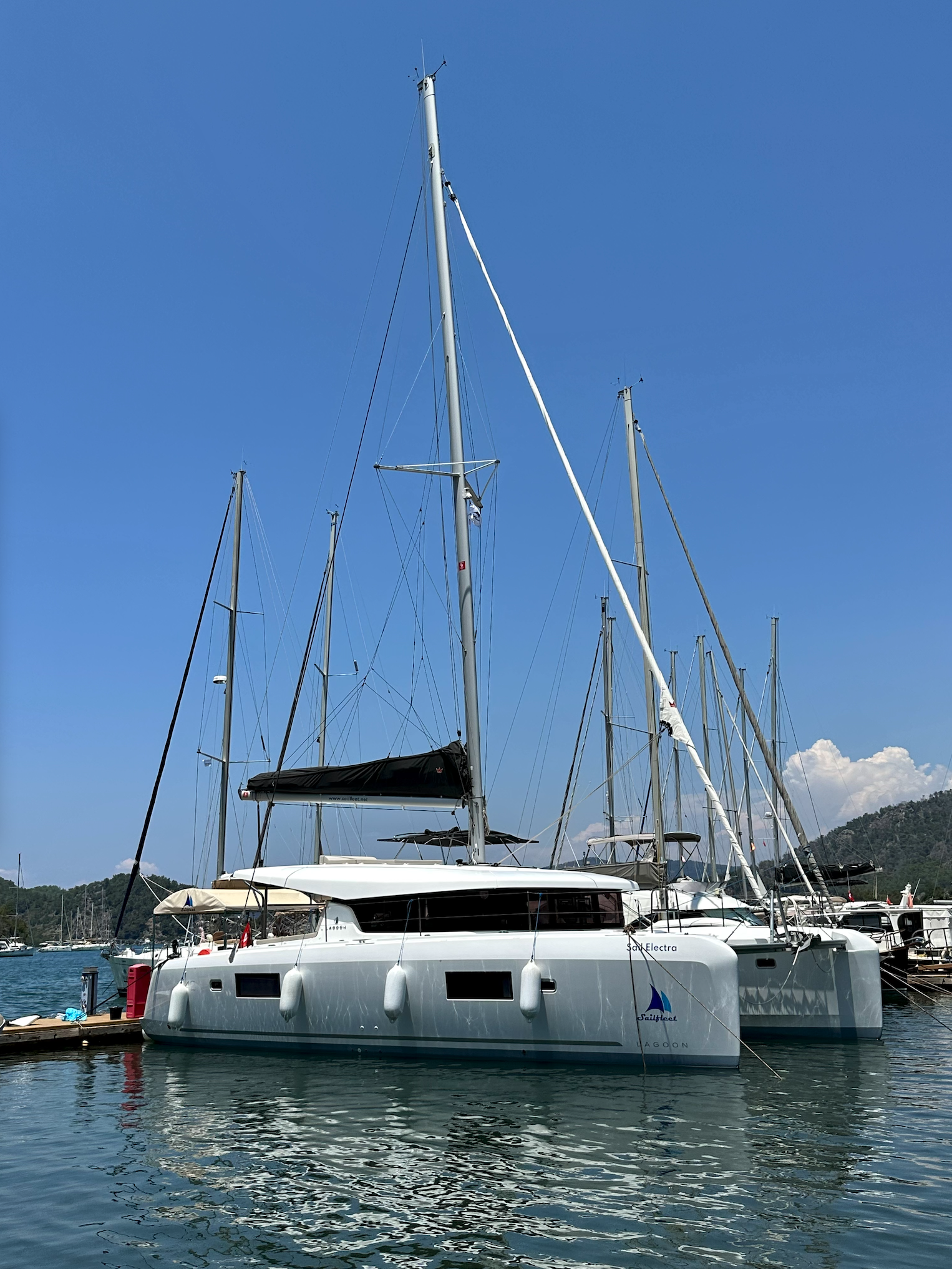 Yachtcharter Lagoon42 Sail Electra