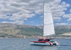 Yachtcharter Luna49 Red