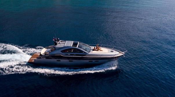 Yachtcharter Pearlsea56Coupe Silver Arrow
