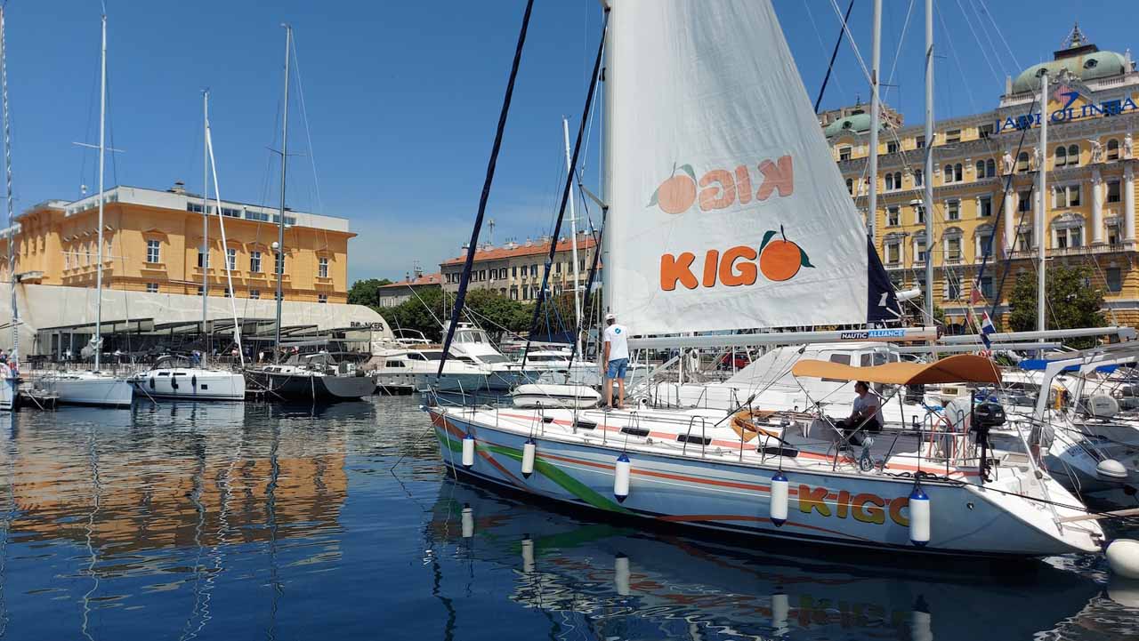 Yachtcharter Bavaria 44 4 Kabinen 2 Bader Kigo 2 hauptansicht 1