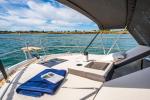 Yachtcharter Antares11 Falcon 10