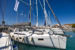 Yachtcharter Oceanis48 5Cab Dima I 4