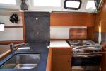 Yachtcharter SunOdyssey349 Grape 4