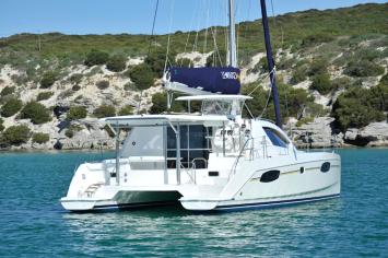 Leopard39SailingCatamaran Innenansicht
