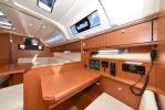 Yachtcharter BavariaCruiser41 Nixie 24
