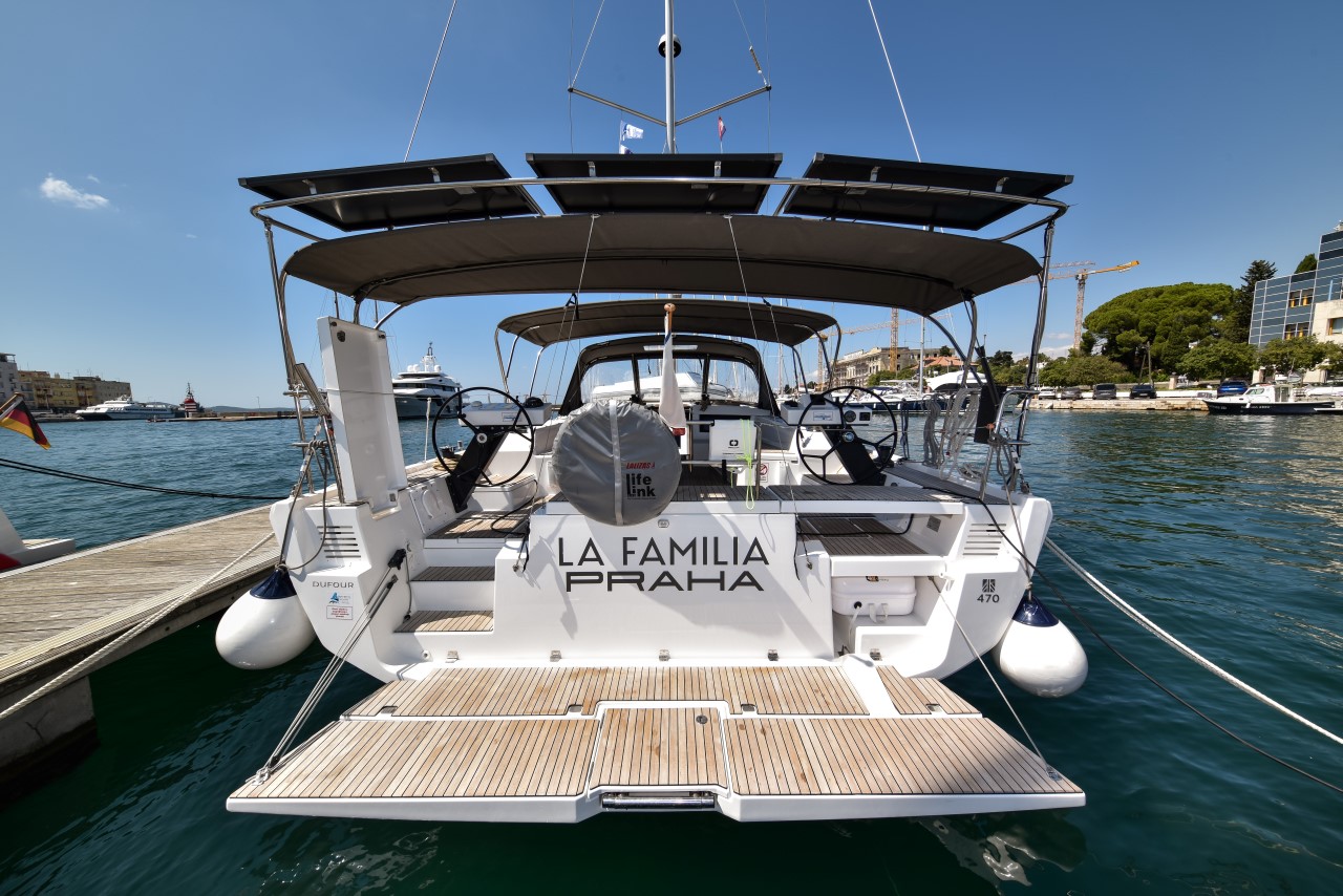 Yachtcharter Dufour470 La Familia