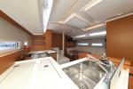 Yachtcharter SunOdyssey410 Vague 11