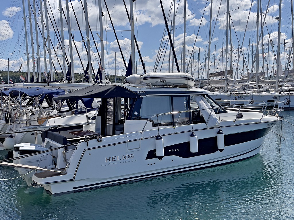 Yachtcharter MerryFisher1095 Helios