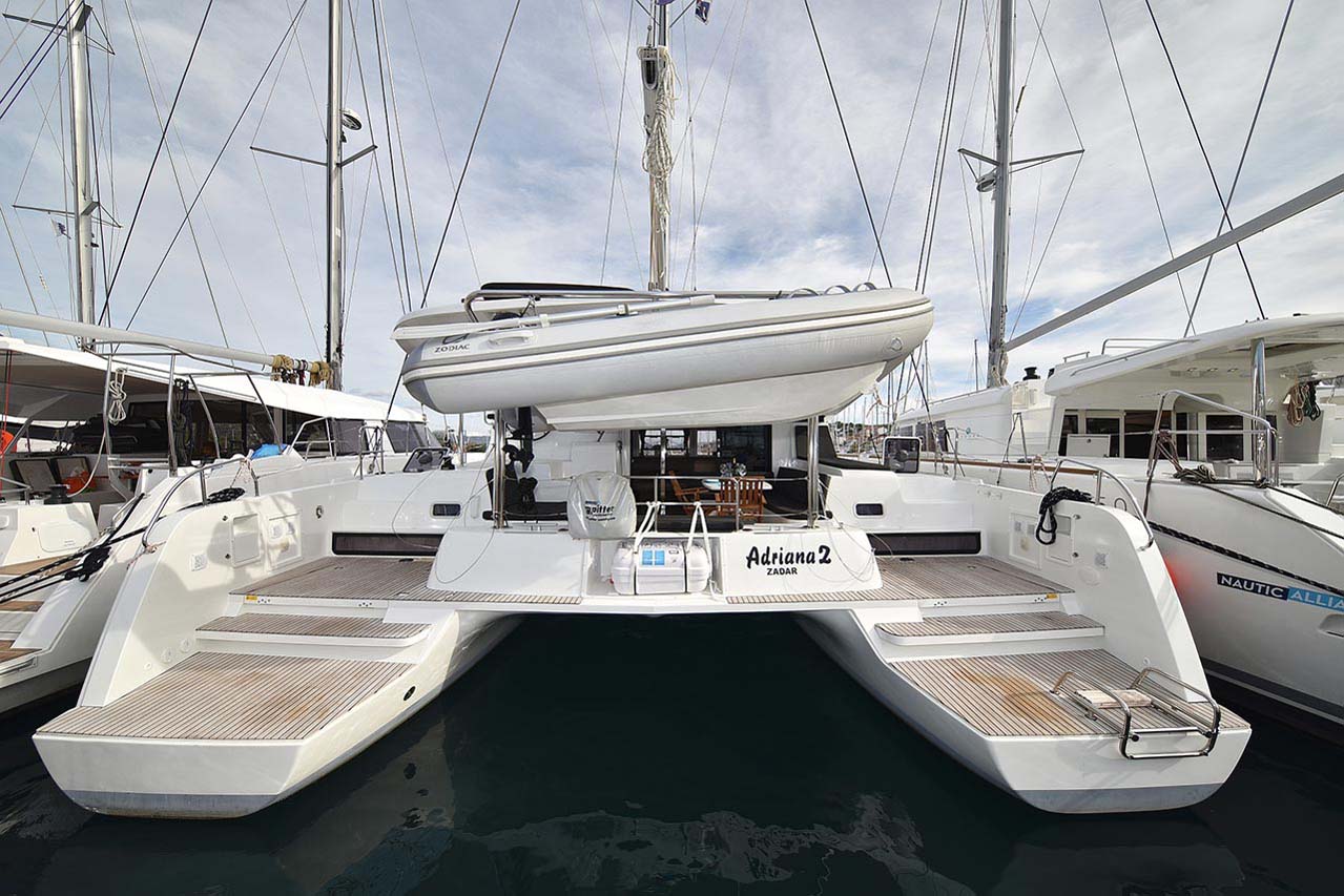 Yachtcharter Lagoon42 Adriana 2