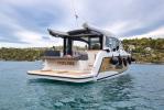 Yachtcharter Sealine C390 3cab Tireless aussenansicht 3