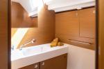 Yachtcharter SunOdyssey469 Lemon 10