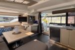 Yachtcharter FountainePajotElba45 42cab Yara 22