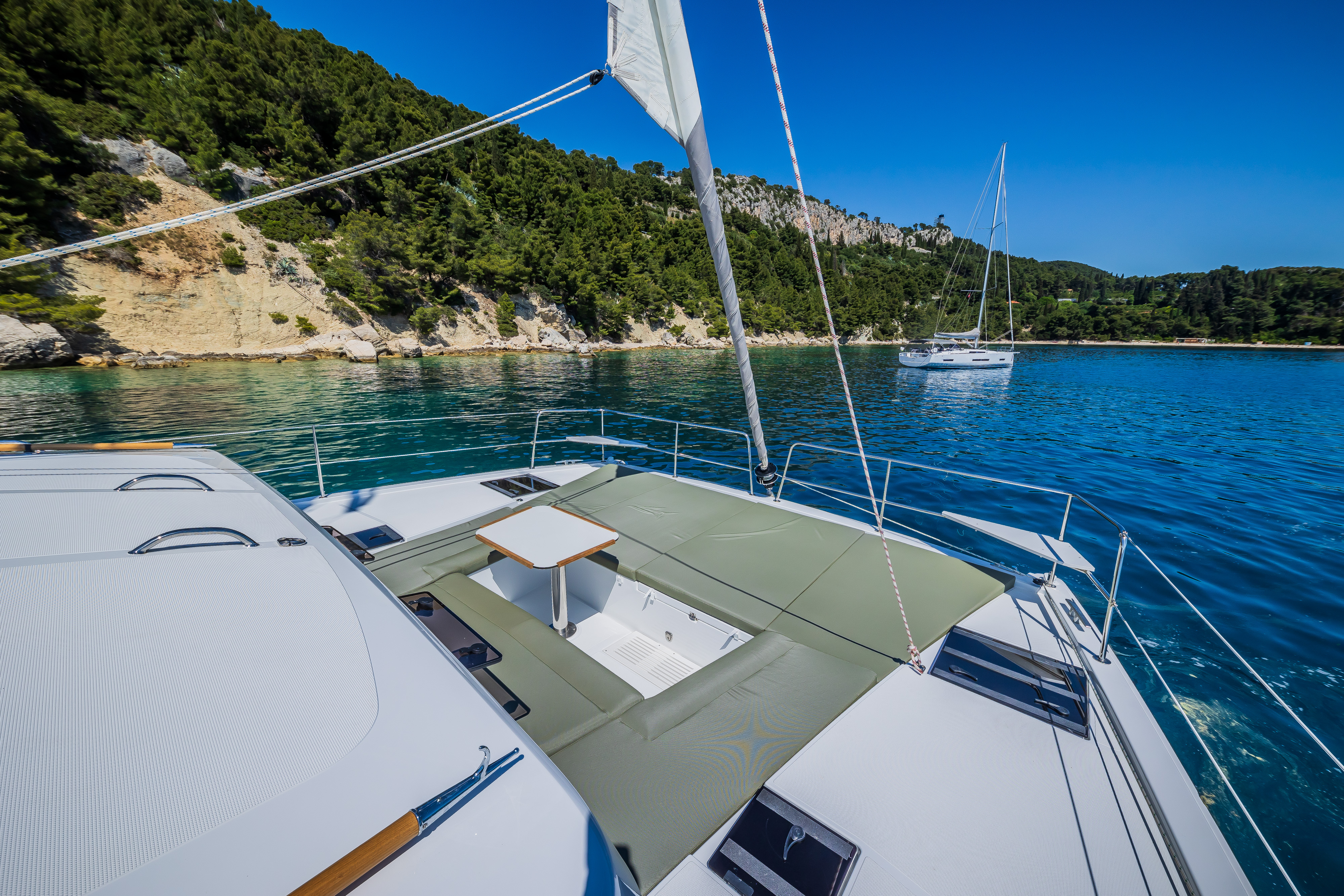 Yachtcharter BaliCatsmartOW 31cab 6