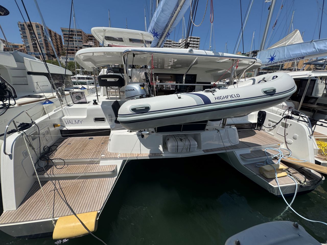 Yachtcharter Lagoon42 Valmy   1625/2025