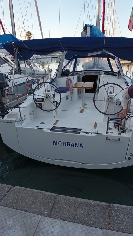 Yachtcharter Oceanis38 Morgana