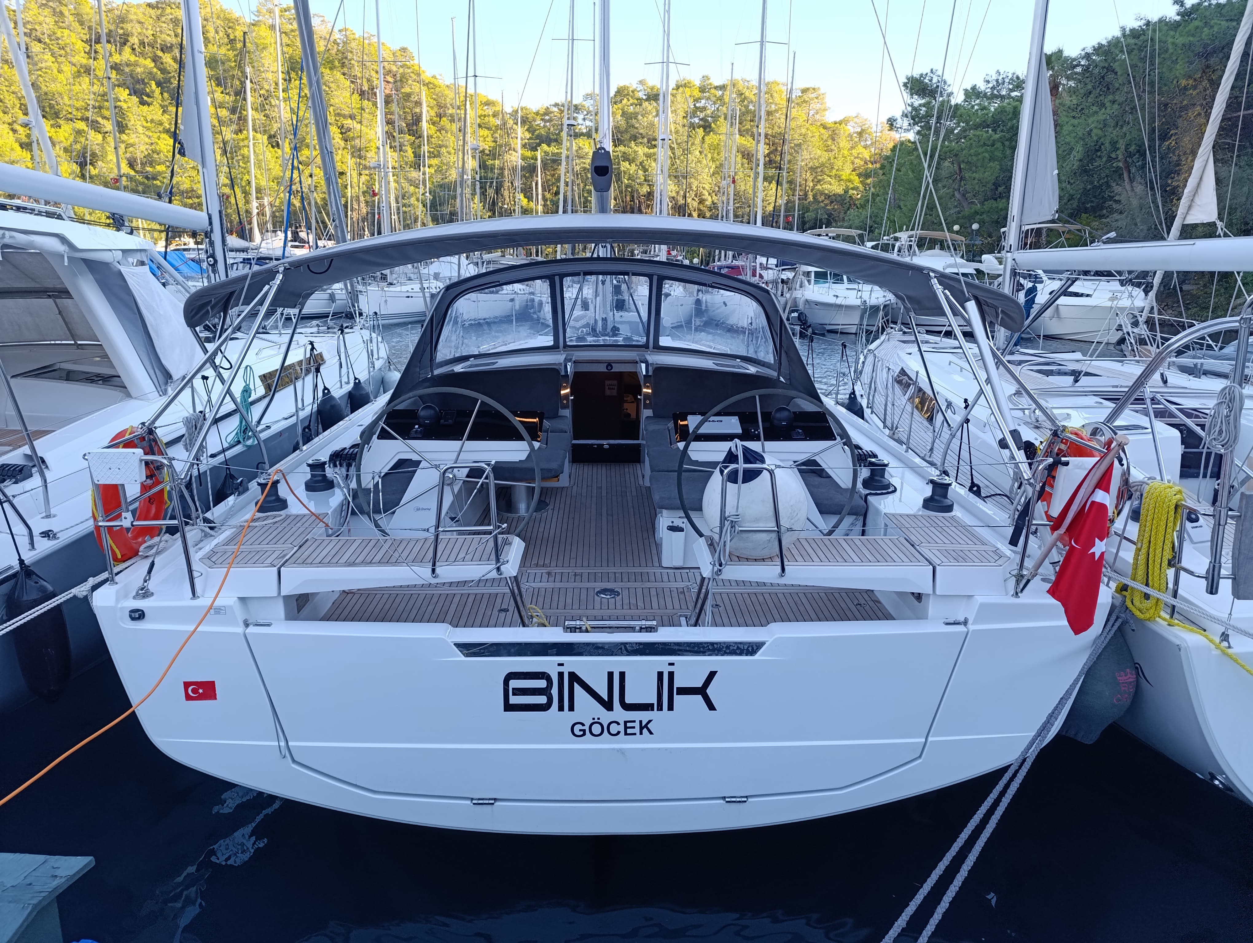 Yachtcharter Hanse460 4cab Binlik Owner