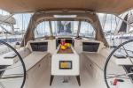 Yachtcharter Dufour390GrandLarge Sympathy Planet 2