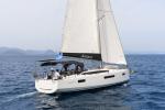 Yachtcharter Sun Odyssey 410 3cab Aella aussenansicht 1