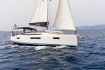Yachtcharter Sun Odyssey 410 3cab Aella aussenansicht 4