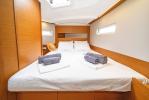 Yachtcharter Sun Odyssey 410 3cab Aella aussenansicht 12
