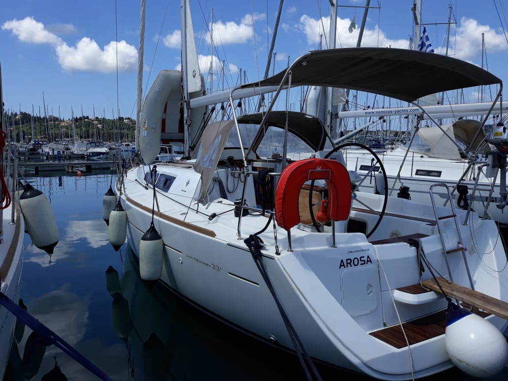 Yachtcharter SunOdyssey33i Arosa