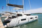 Yachtcharter Lagoon 46 4 2cab Manta Maris aussenansicht 3
