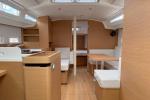 Yachtcharter SunOdyssey410 Mare 10
