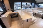 Yachtcharter SealineF430 6