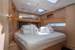 Yachtcharter Dufour470 She 21