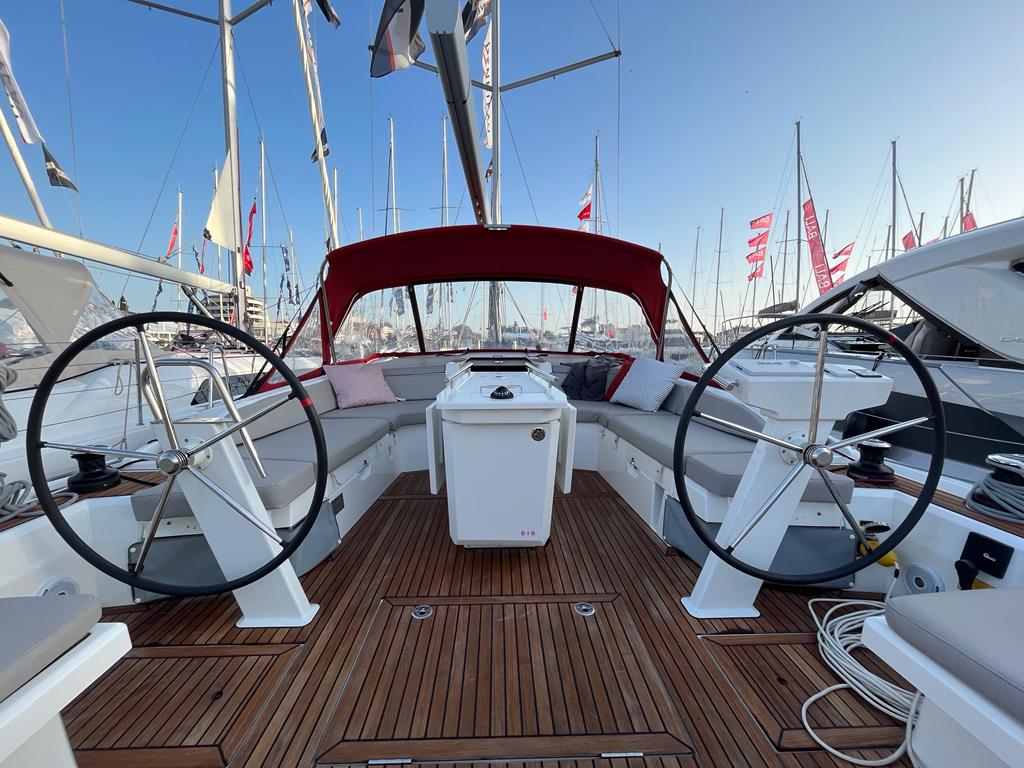 Yachtcharter Oceanis46 Olma