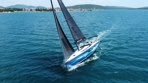 Yachtcharter ElanE6 Thor