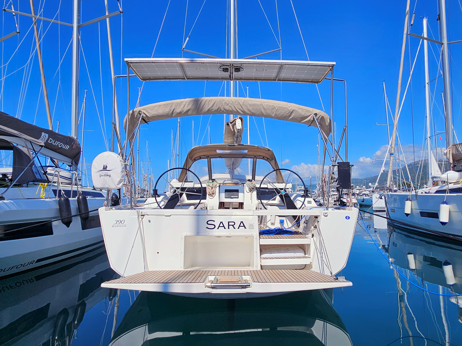Yachtcharter Dufour390GrandLarge Sara