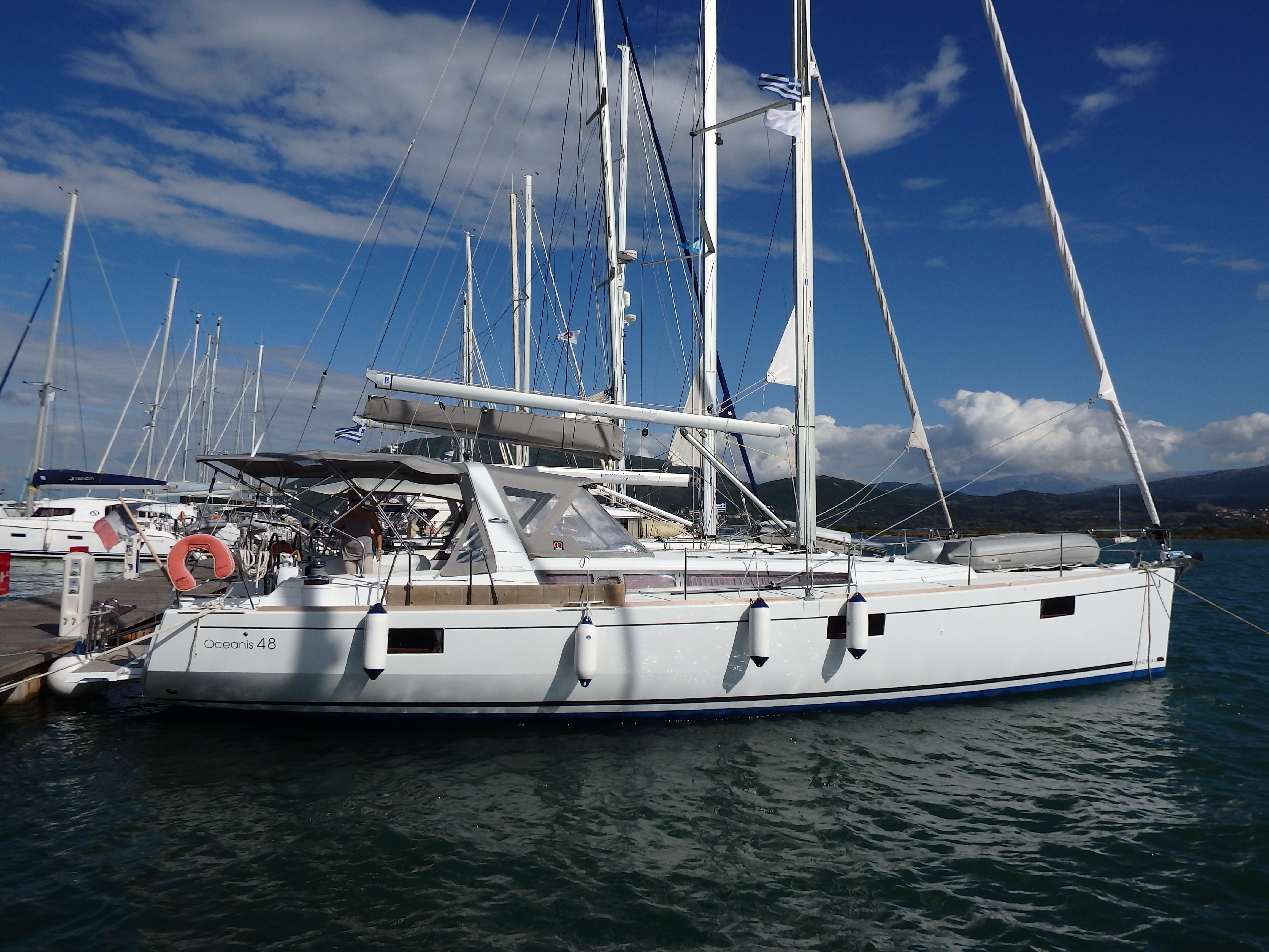 Yachtcharter Oceanis48 5Cab Joy