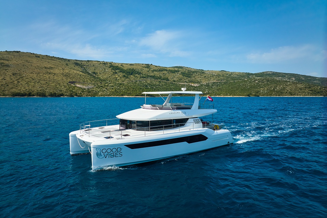 Yachtcharter Leopard53 OW Good Vibes