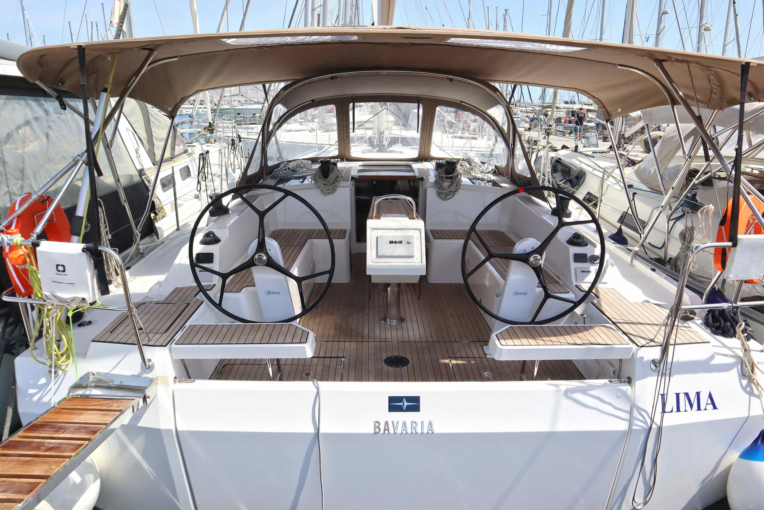 Yachtcharter BavariaC42 PRESTIGE