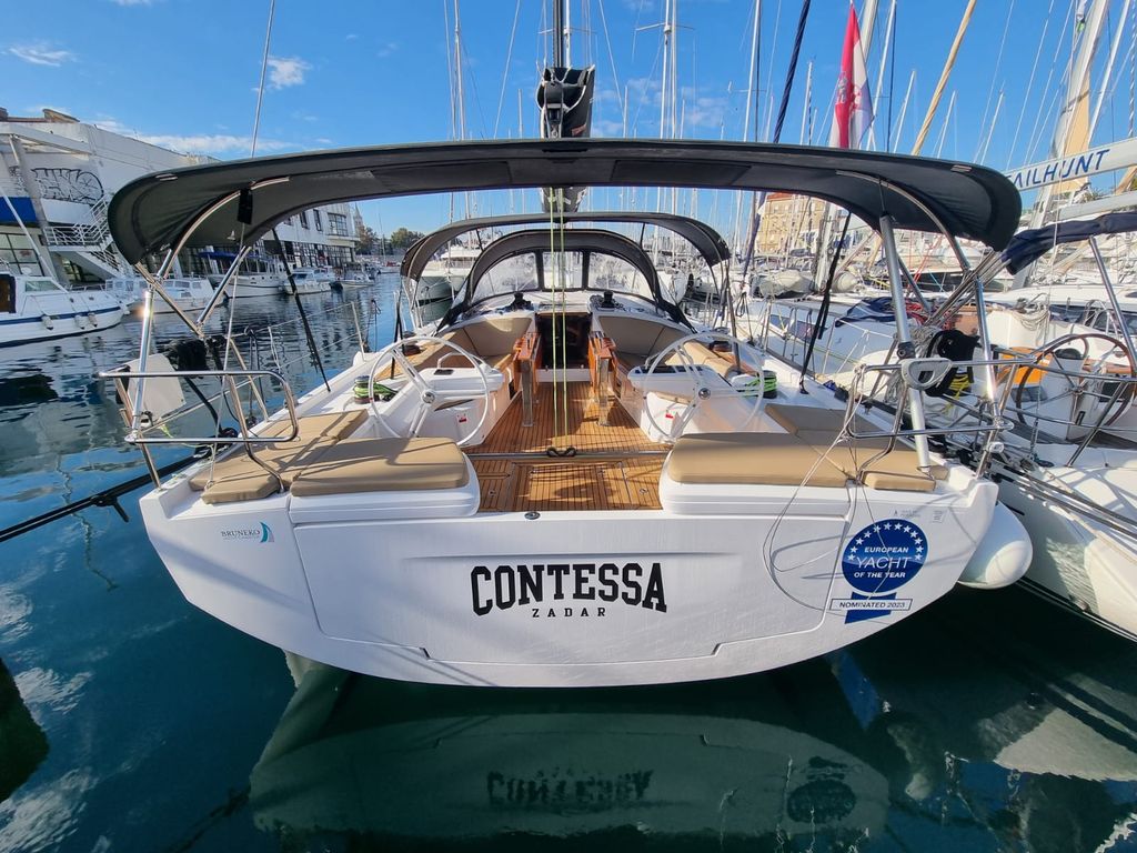 Yachtcharter ElanE6 Contessa