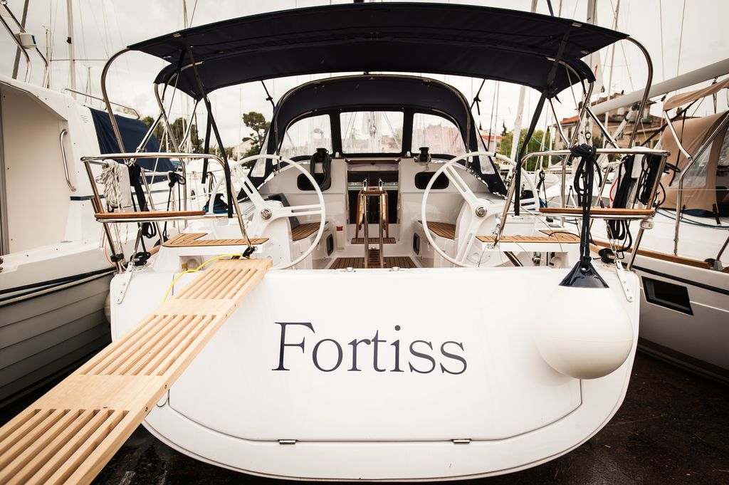 Yachtcharter Elan40Impression Fortiss