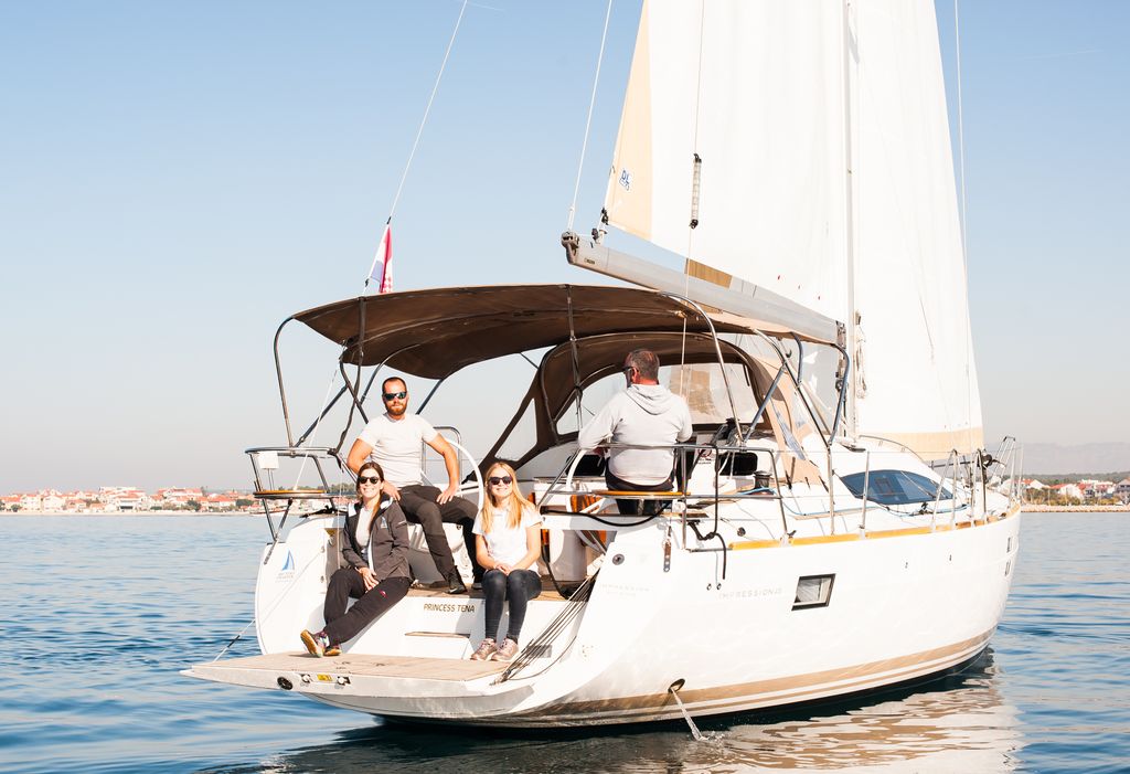 Yachtcharter Elan45Impression Princess Tena