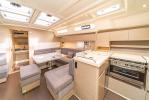 Yachtcharter Hanse458 Meraki of London 10