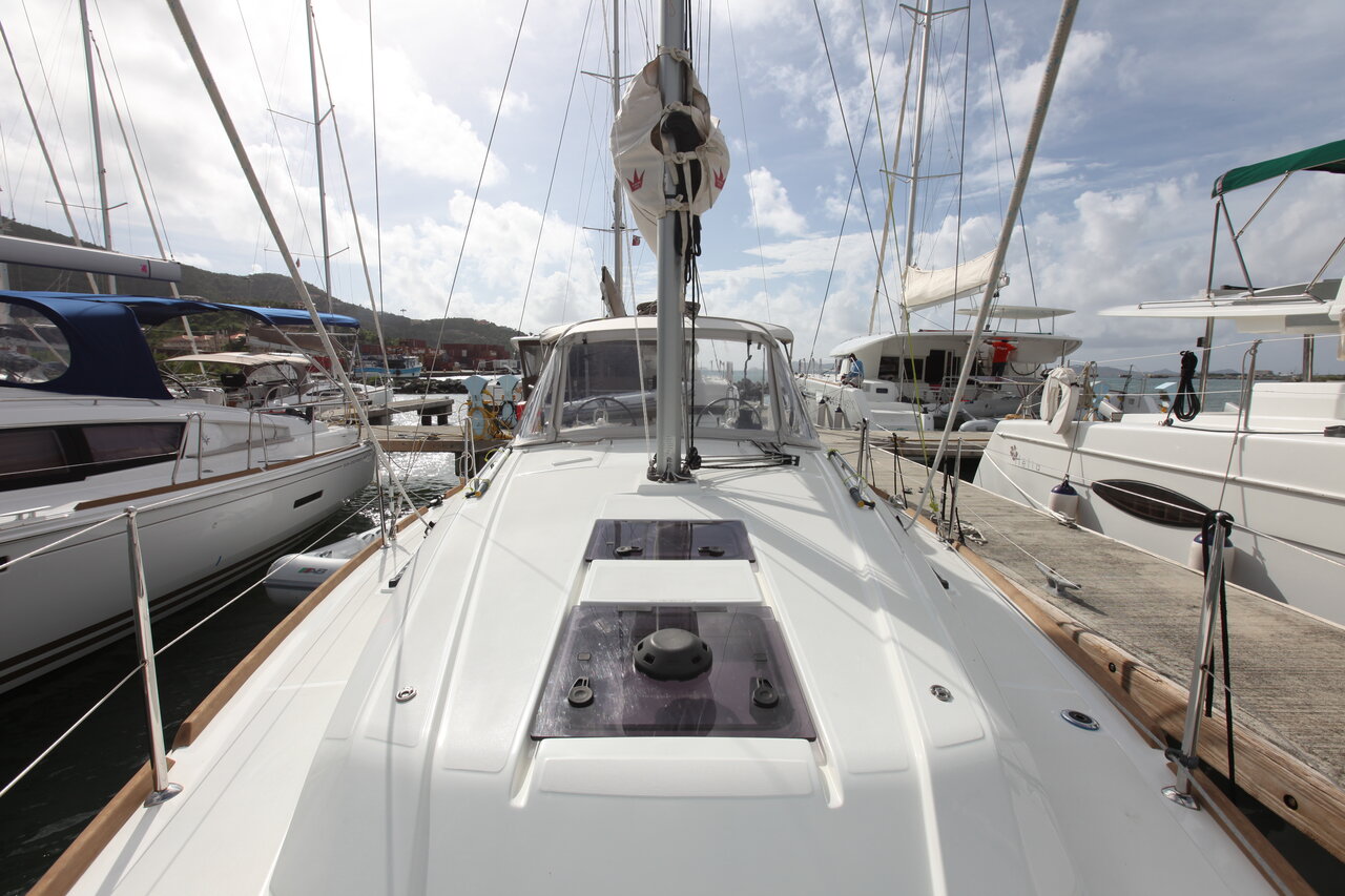 Yachtcharter Oceanis35 Cozmo